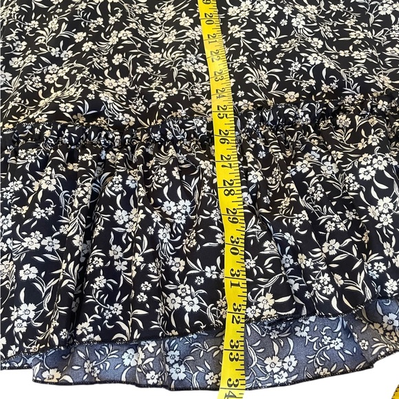 Black and White floral Ruffled Mini Dress, Large, New - Picture 8 of 10